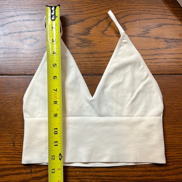 Ali Low-Back Seamless Bra - Picture 5 of 15